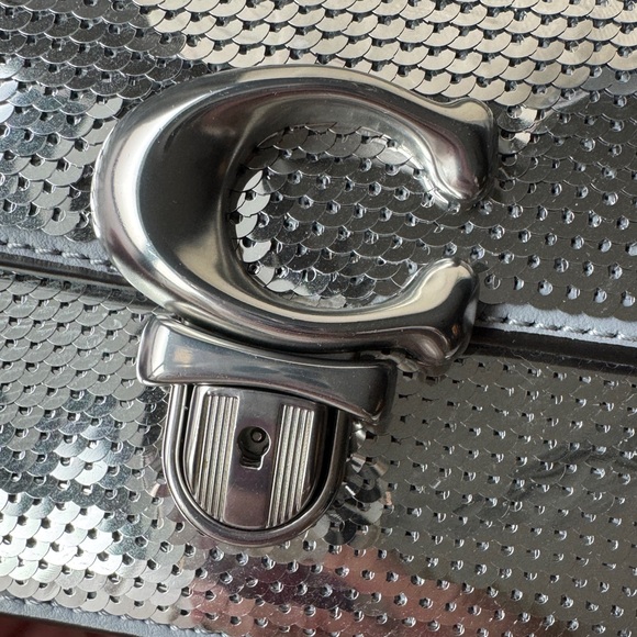 EUC Coach Sequin Studio purse style #CM426 in silver SOLD OUT ONLINE - Picture 5 of 15